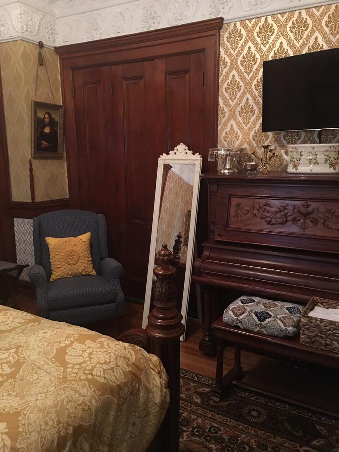Queen Anne Bed And Breakfast Nevada Екстериор снимка